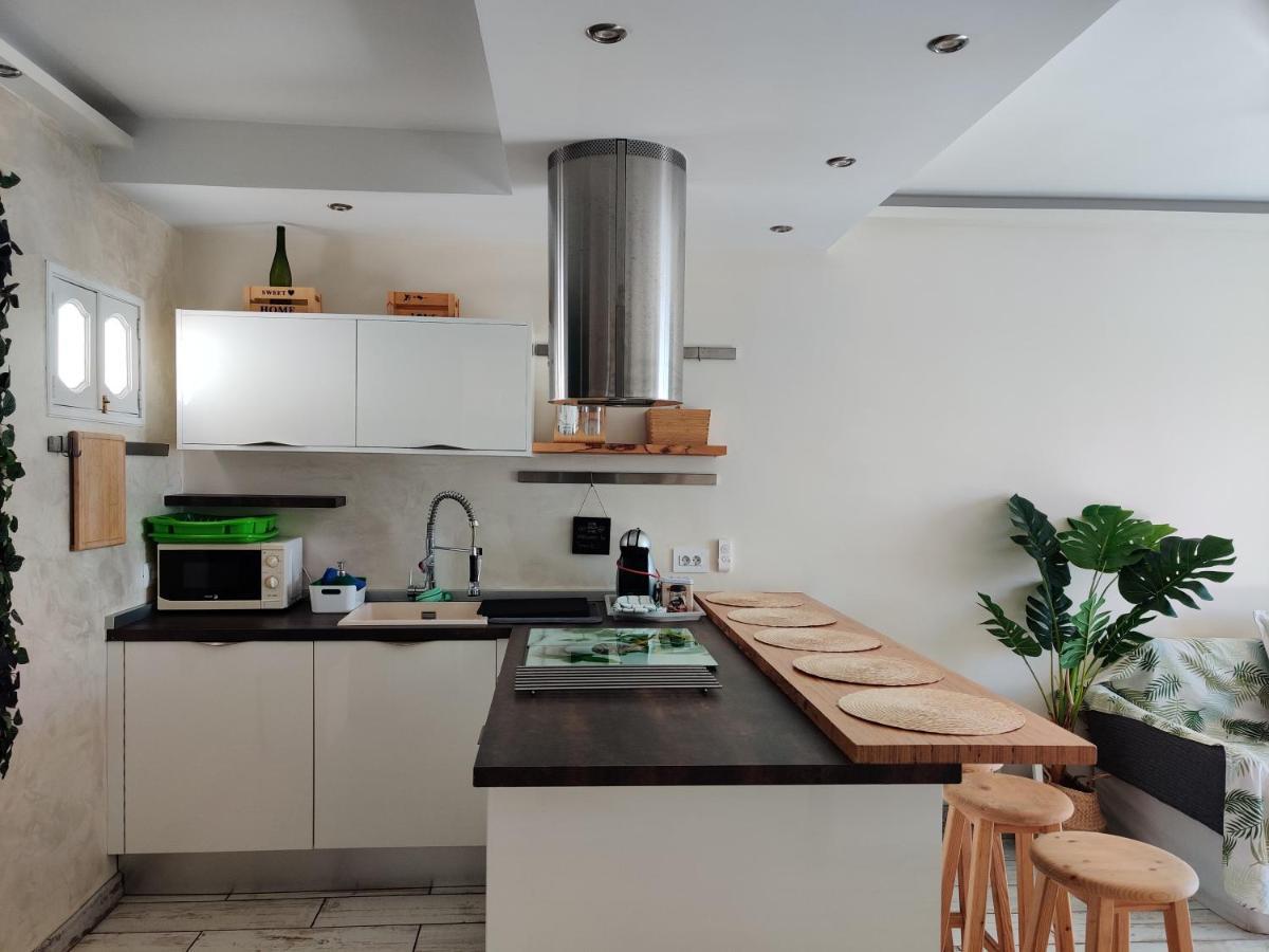 Apartment New Deluxe Stunned Seaview 2 Bed