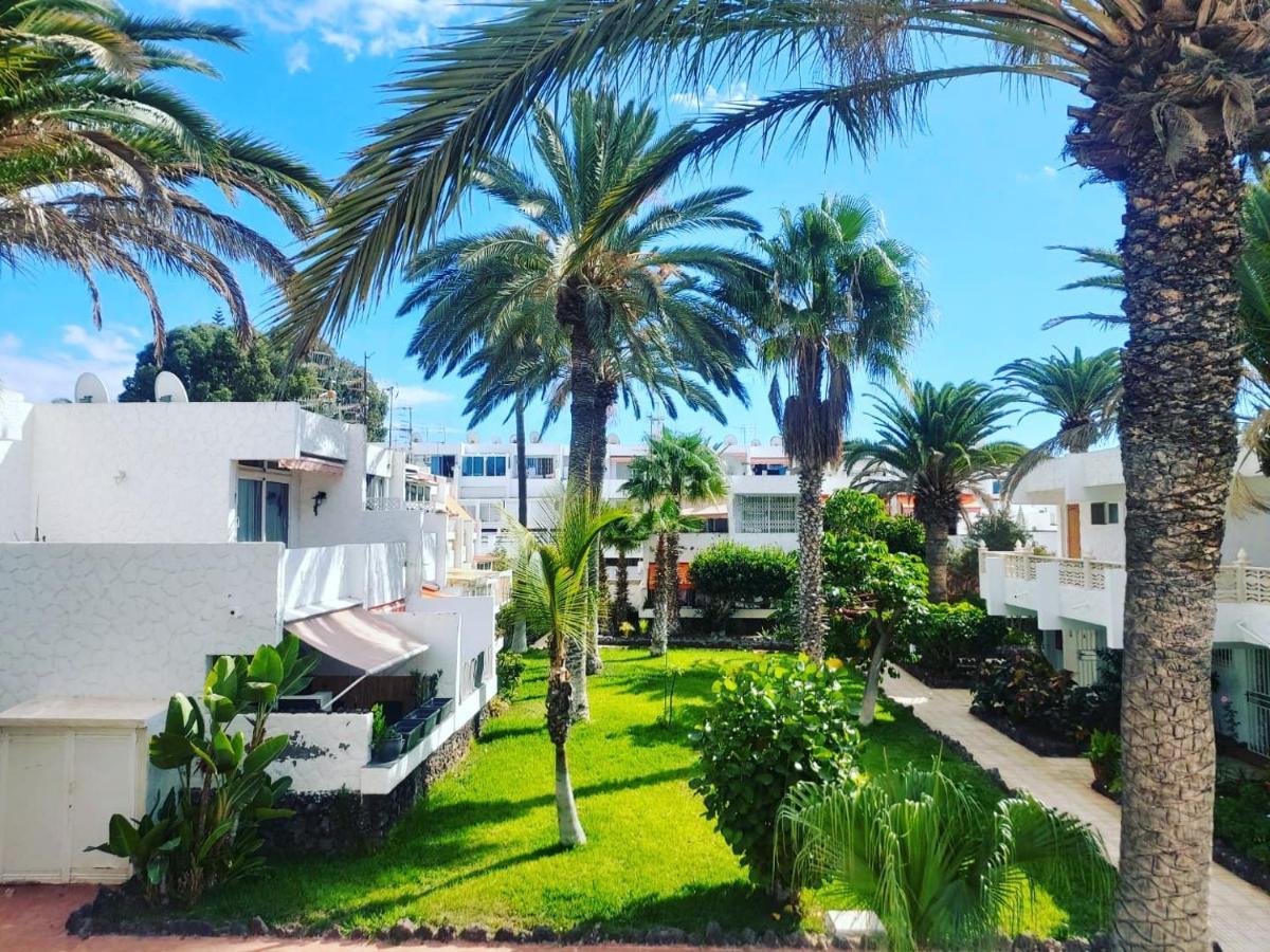 Canarian Blue Tropical Garden View & Pool Apartment *