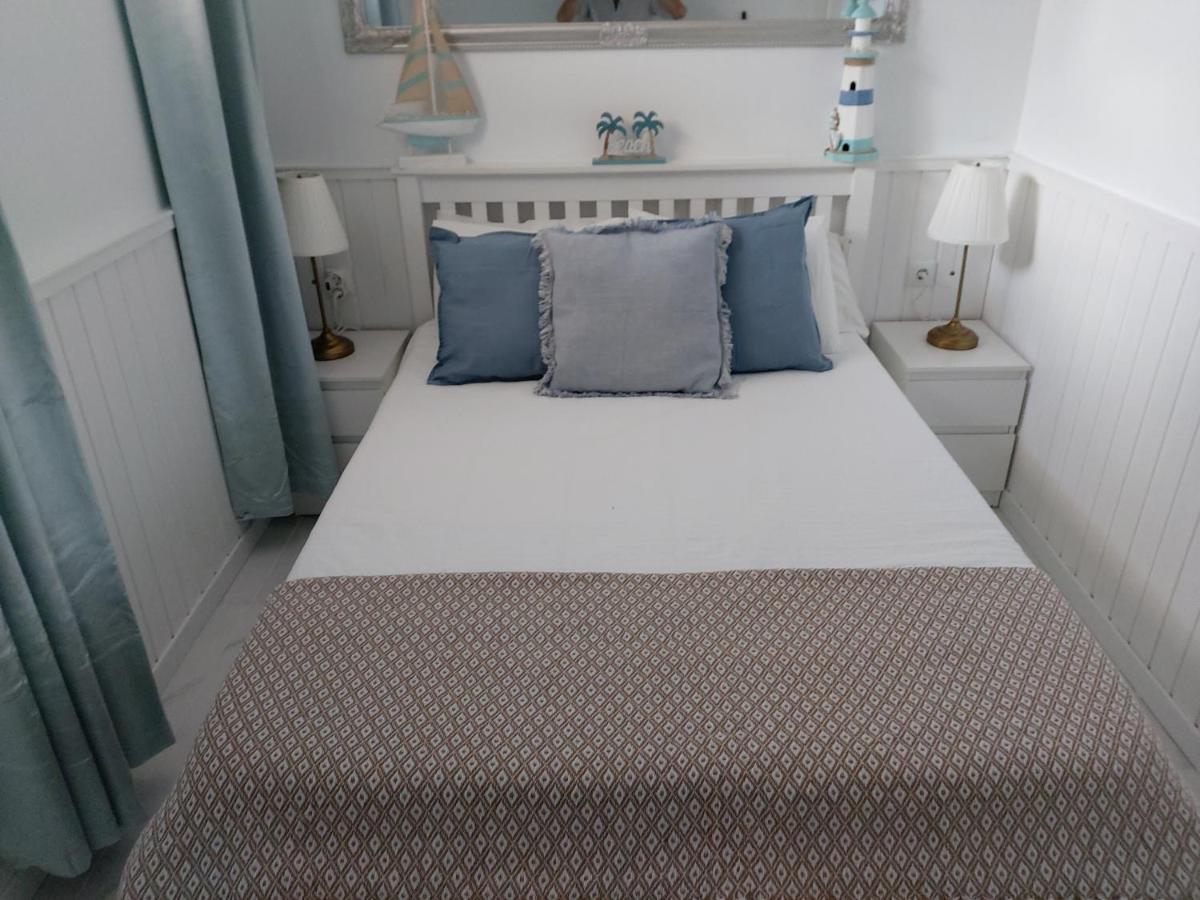 Canarian Blue Tropical Garden View & Pool Apartment