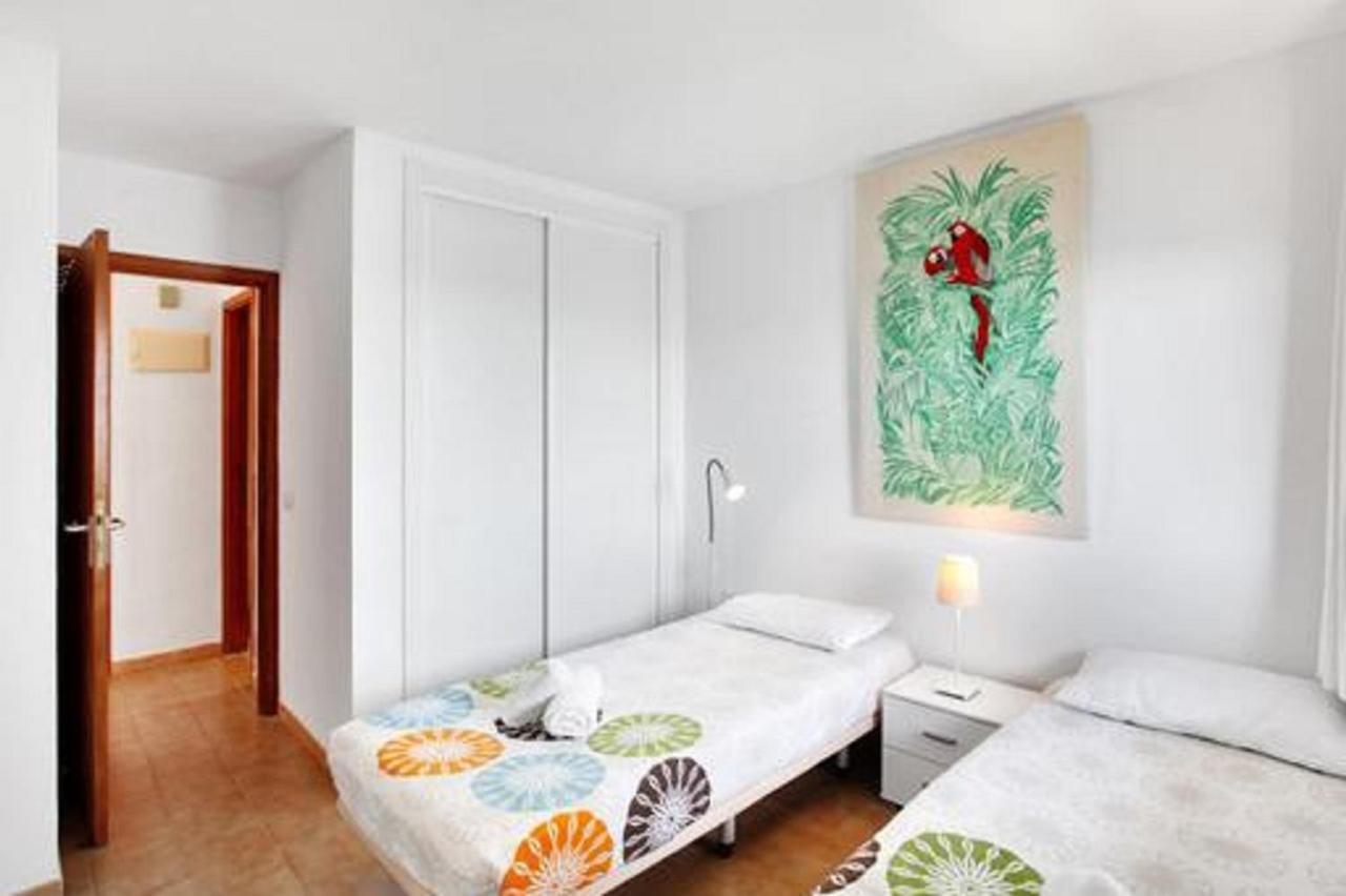 Costa Isora Frontline & Pool By Paramount Holidays