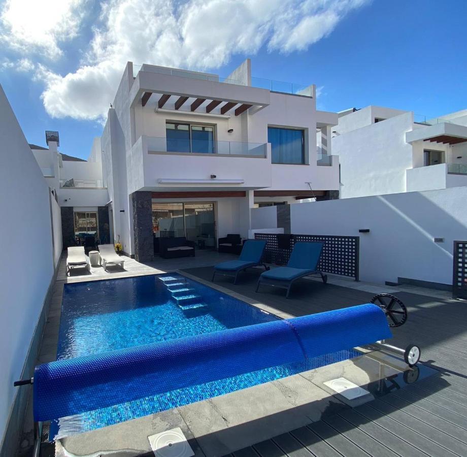 Super Cool In Cristianos