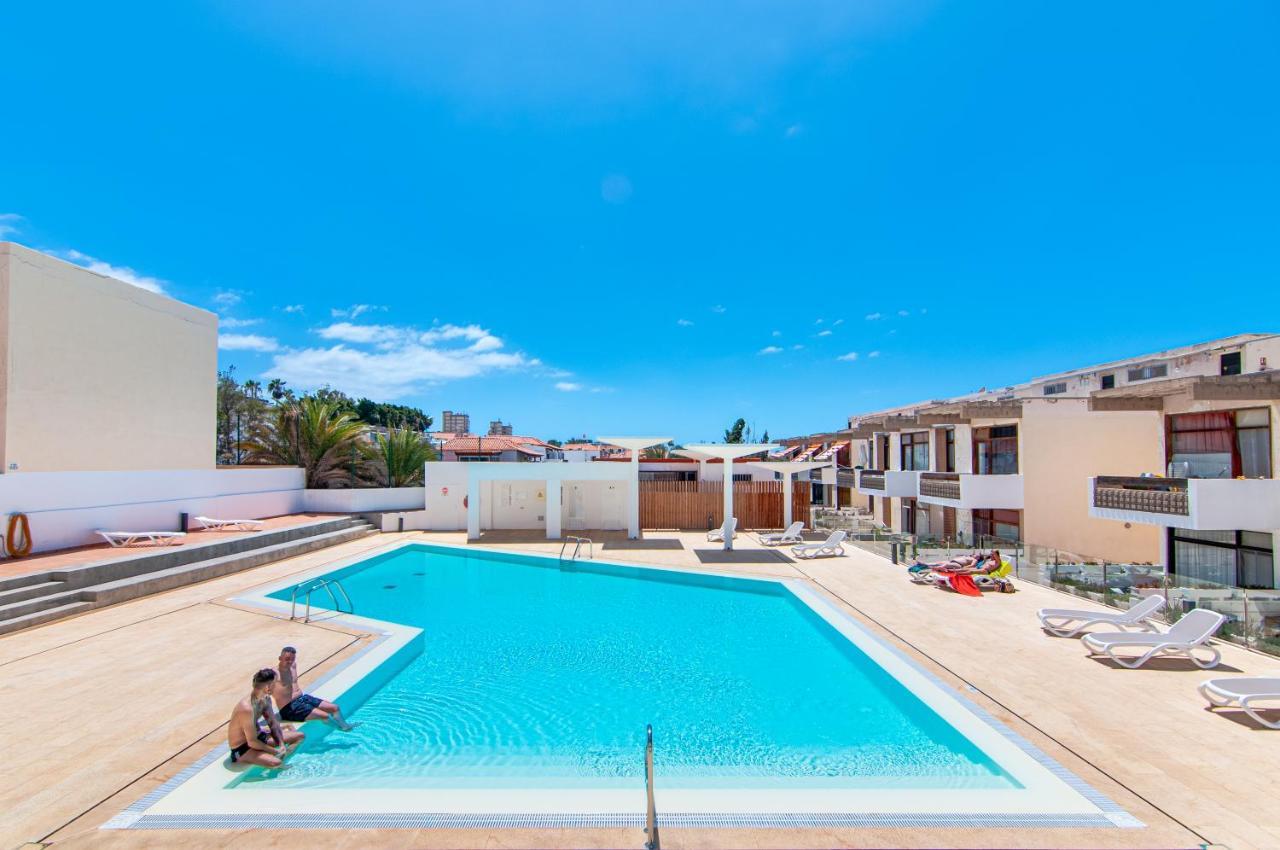2 Bedroom Playa De Americas Apartment