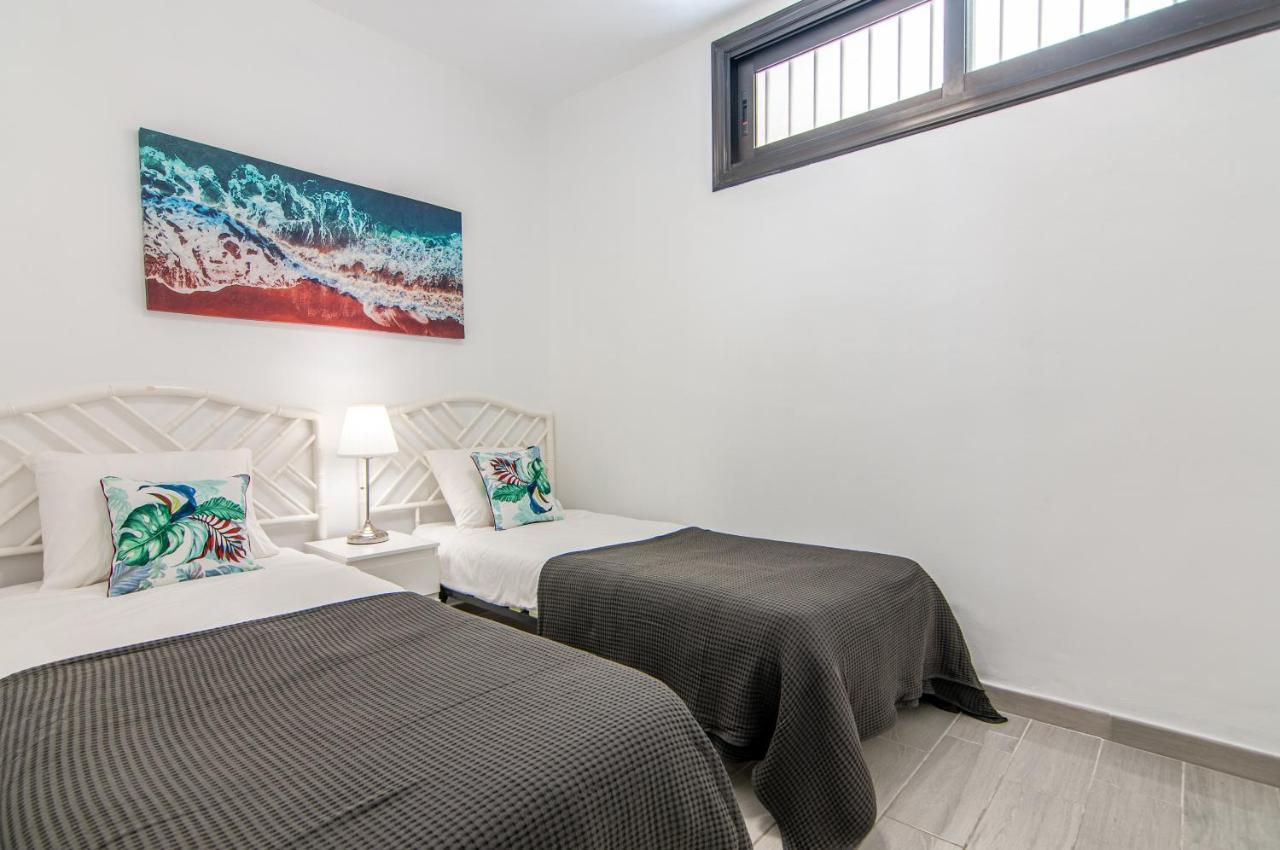 Apartment 2 Bedroom Playa De Americas Playa de las Americas (Tenerife)