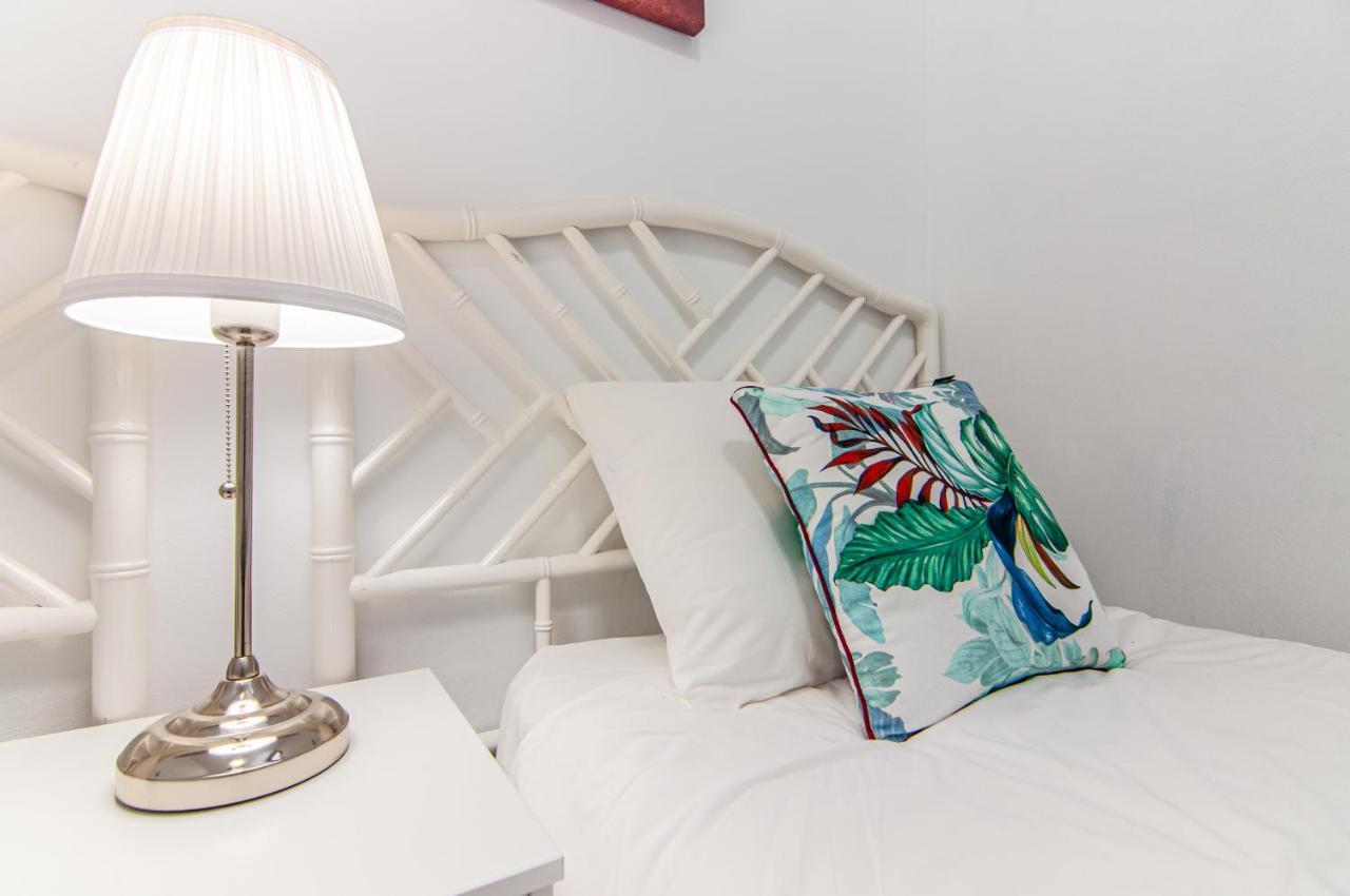 2 Bedroom Playa De Americas * Playa de las Americas (Tenerife)