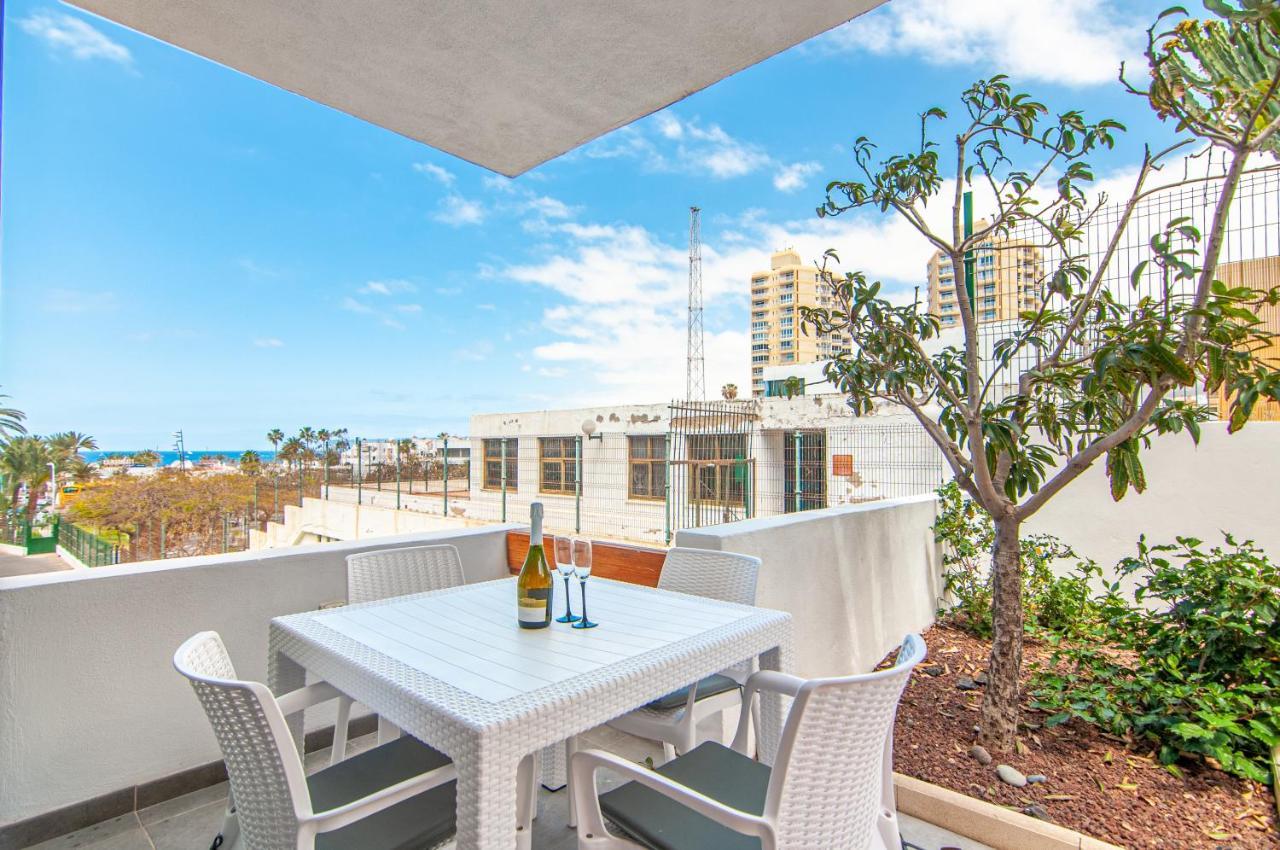 2 Bedroom Playa De Americas Apartment