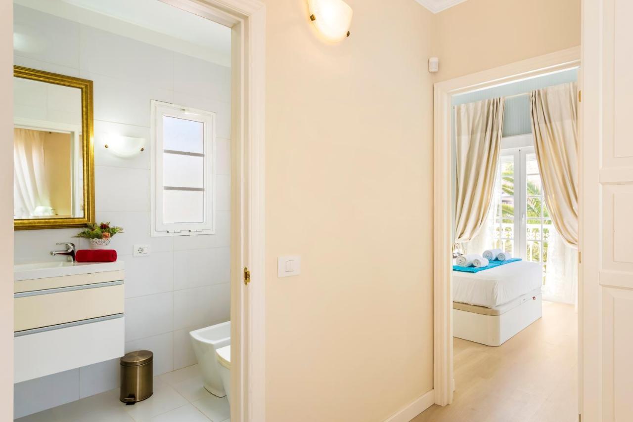 Beautiful Anna With Heated Pool Villa