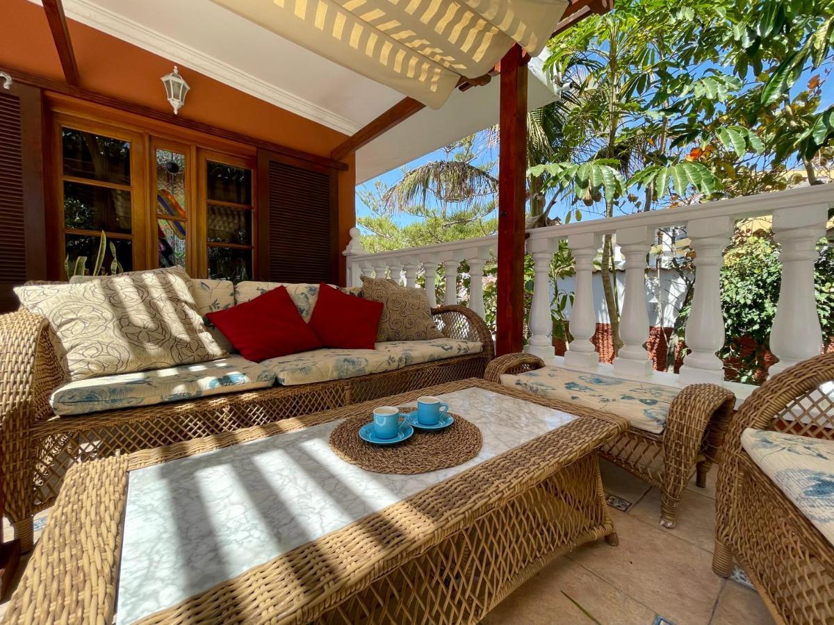 Luxury Gigantes Villa *