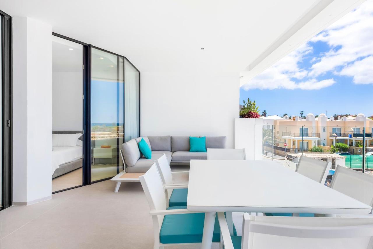 New Luxury First Line Sea View Palm-mar