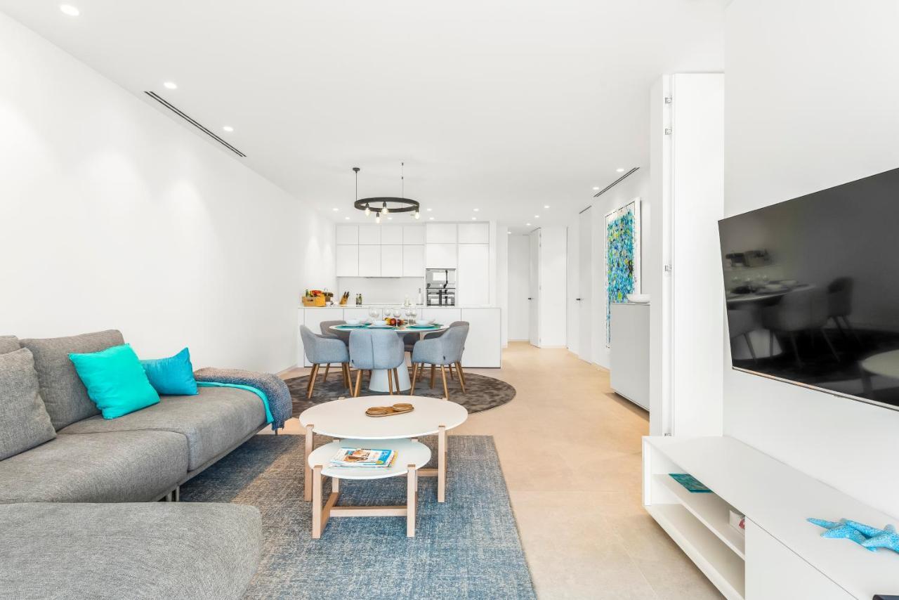 New Luxury First Line Sea View Apartment Palm-mar