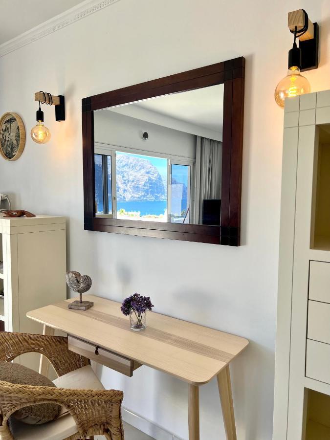Luxury Penthouse With Breathtaking Views And Huge Private Terraces Puerto de Santiago (Tenerife)