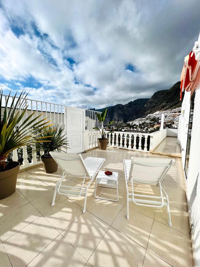 Luxury Penthouse With Breathtaking Views And Huge Private Terraces Puerto de Santiago (Tenerife)