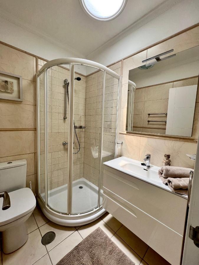 Luxury Penthouse With Breathtaking Views And Huge Private Terraces *