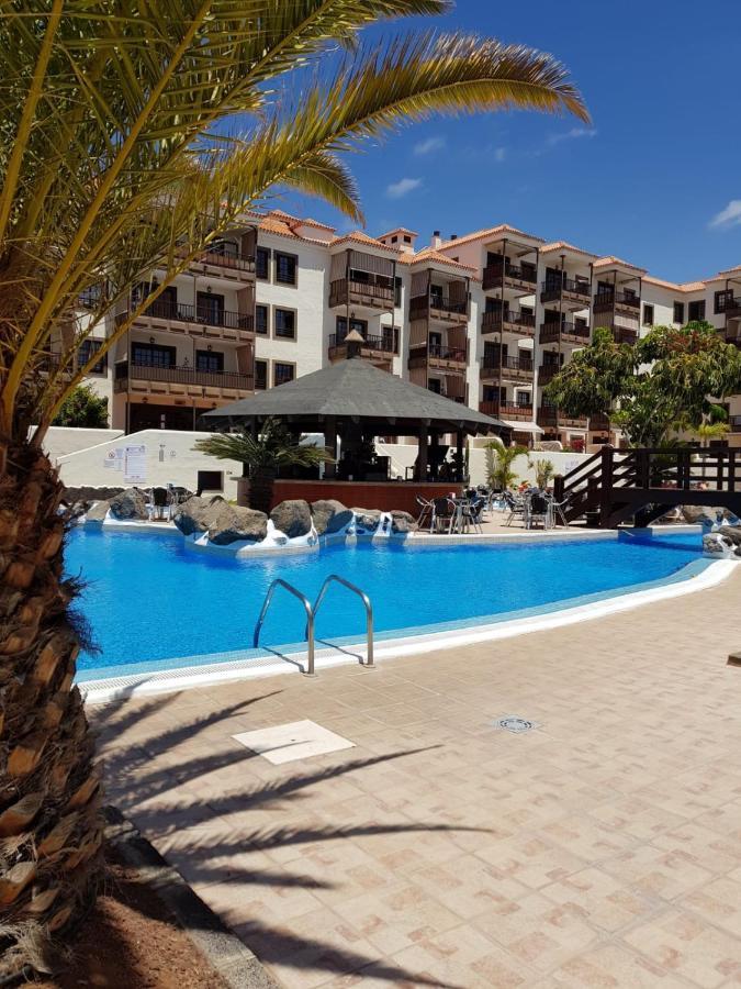 Apartment A Charming With A Swimming Pool *