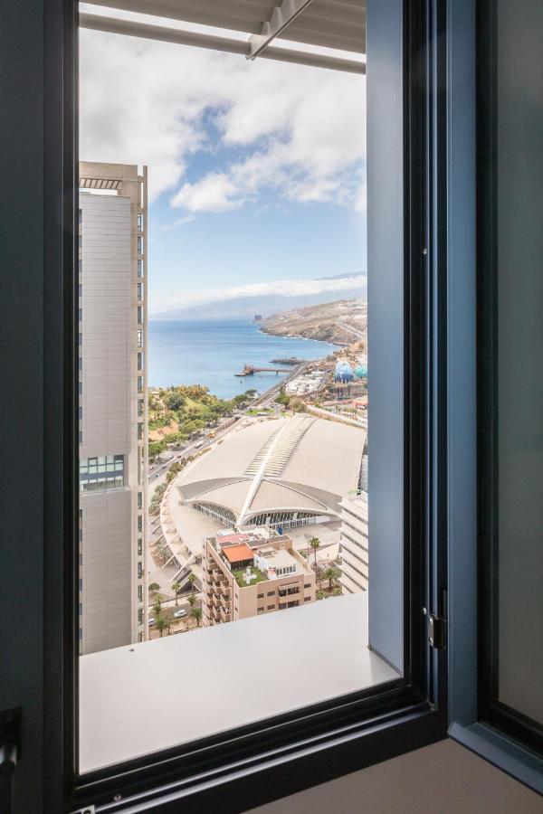 Cruz Twin Towers: Shore & Seaside Views Appartement