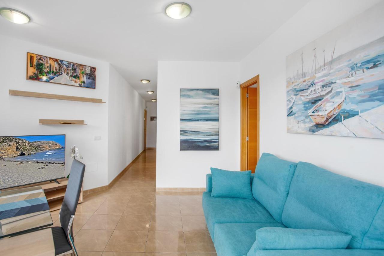 Ocean Blue, Next To The Ocean, Fast Wi-fi Apartment