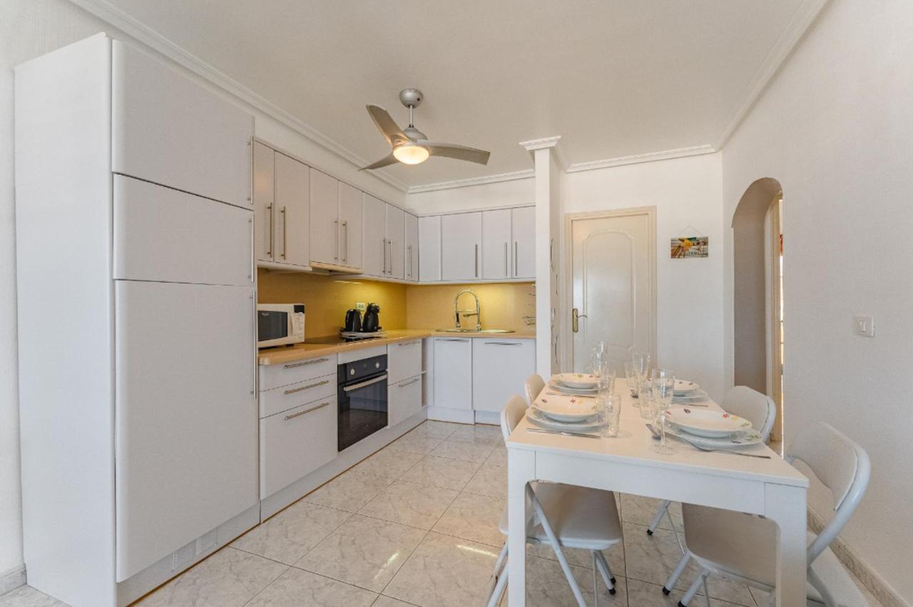 Blue Yellow Paradise, Ocean View Apartamento *