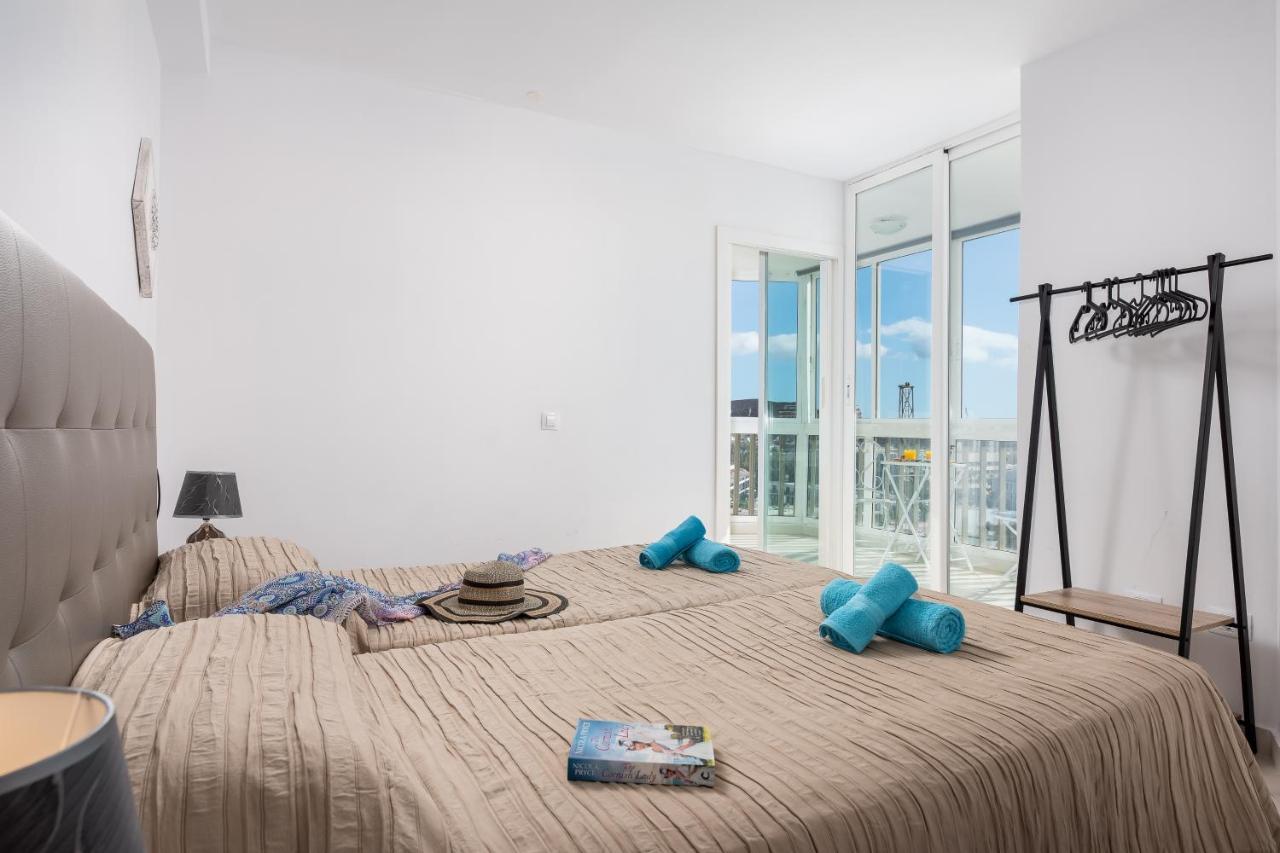 Gorgeous View 2 Bedroom Americas Apartment