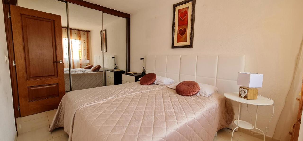 Cozy 2 Bedroom In Apartment *