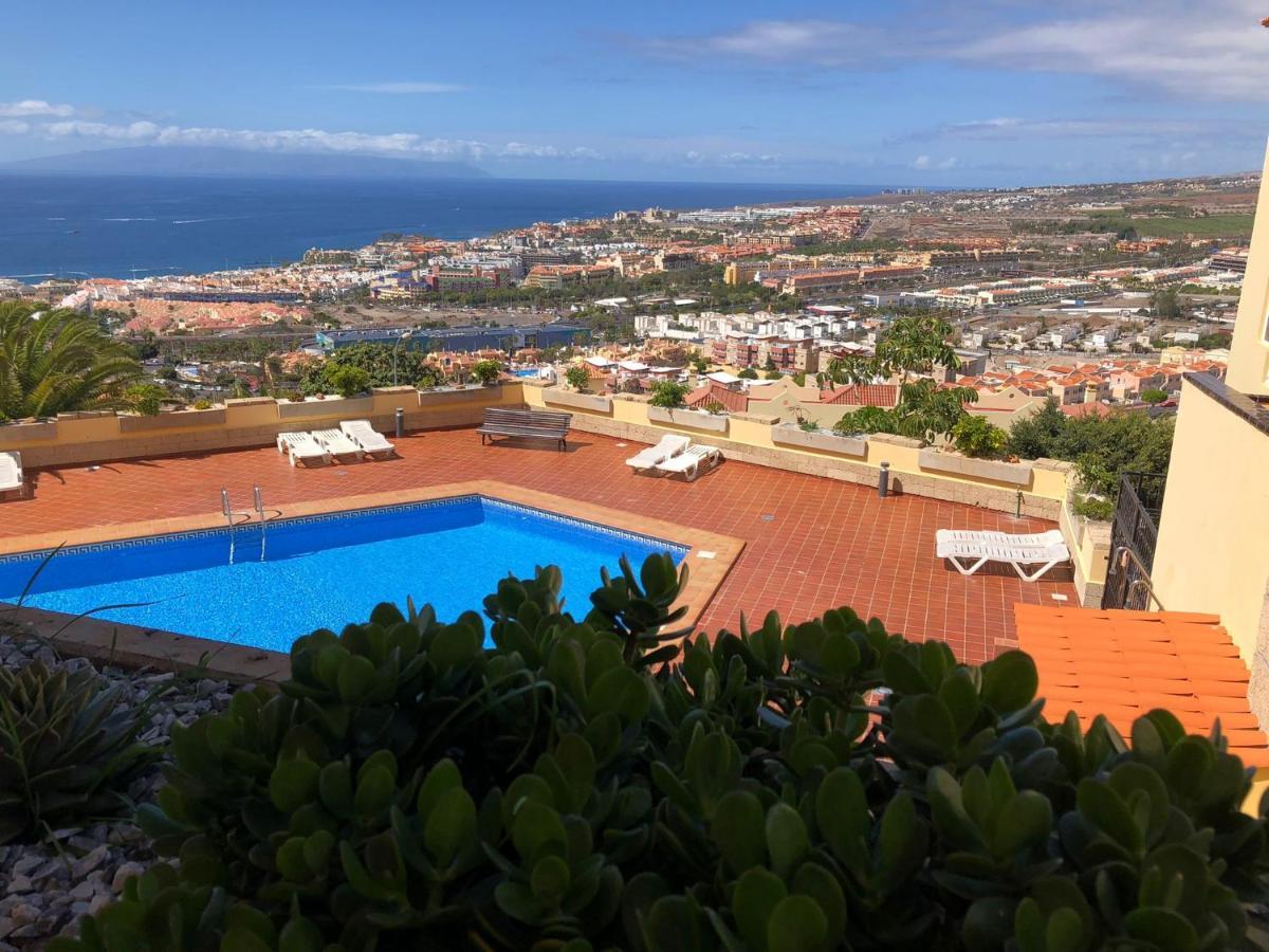 Apartment Con Impresionantes Vistas Y Piscina *
