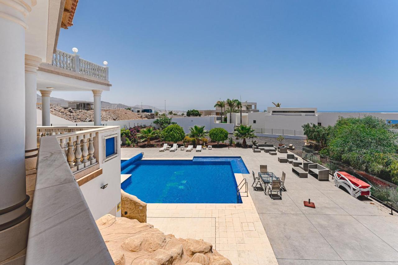 Luxury Nautilus Heated Pool *