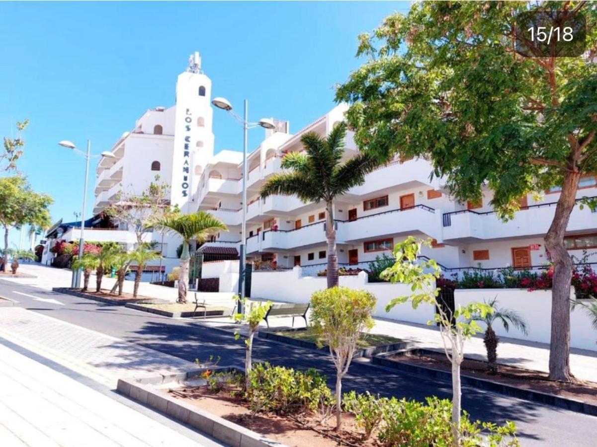 First Line Ocean View In Los Geranios