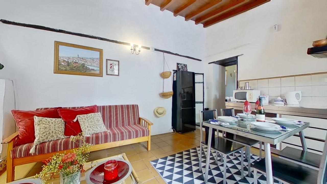 Villa Charming 1-bed House In La Laguna