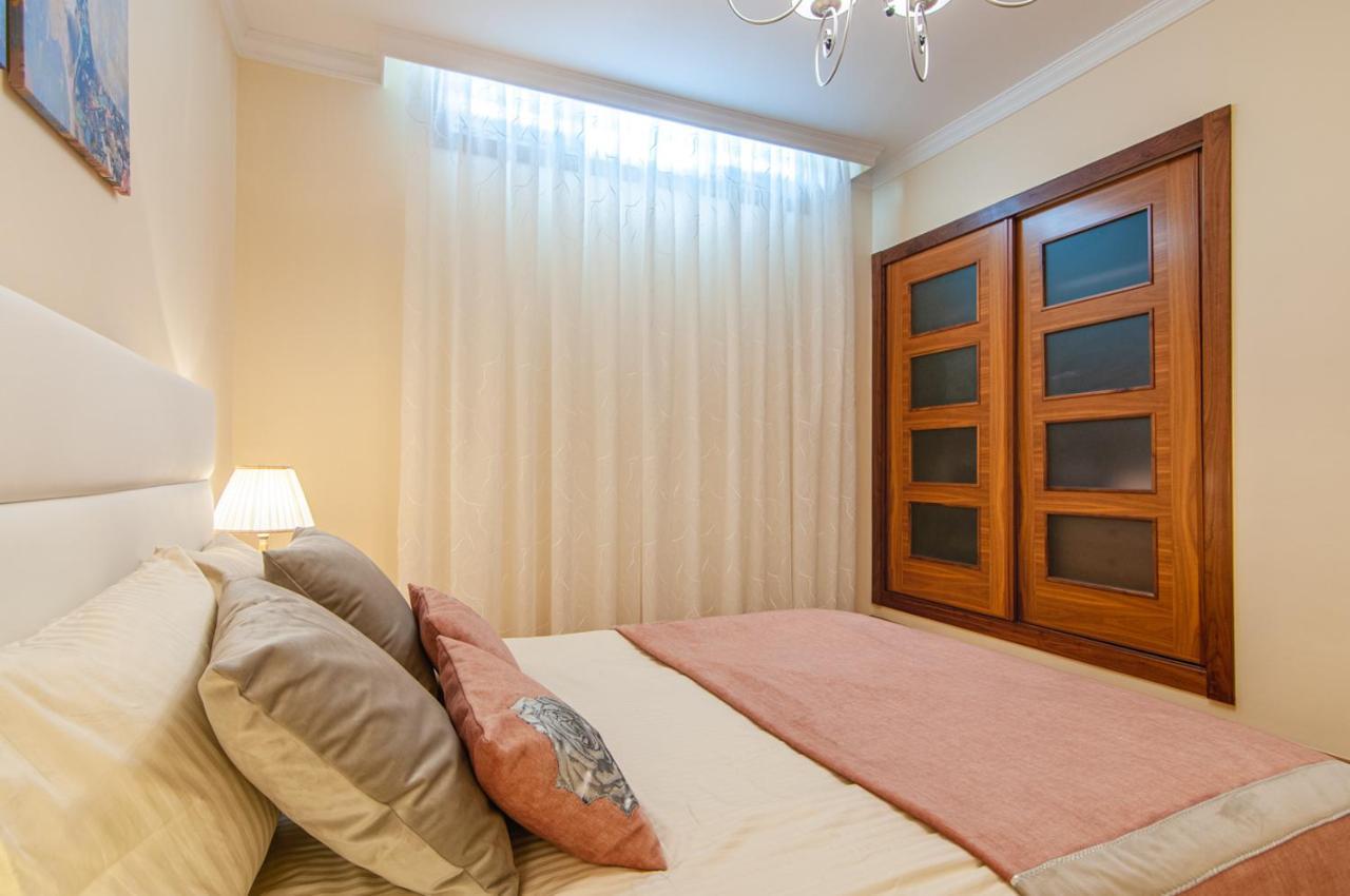 Torriani With Heated Pool Ph11 *