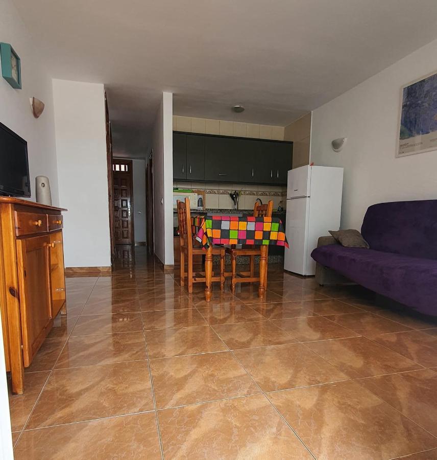 Park Royal Apartment *