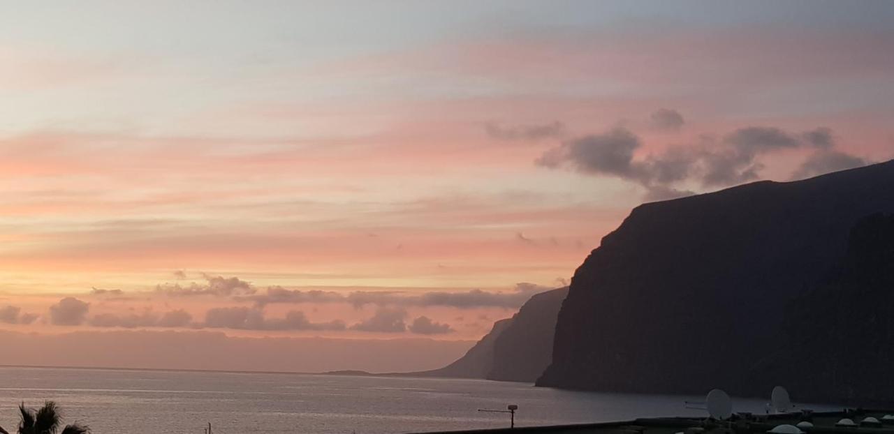 Appartement Ocean Pearl, Luxurioeses Haus, Meerblick, Grosse Sonnenterrasse, Teneriffa Sued, Gigantes, 600m Zum Strand, 200m Zum Ort, Ruhig