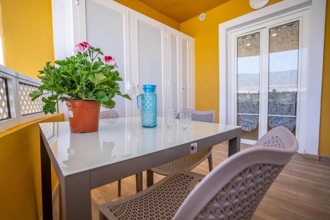 Apartamento Orlando Tenerife Sur Bamby&daisy&mikey Costa Adeje (Tenerife)