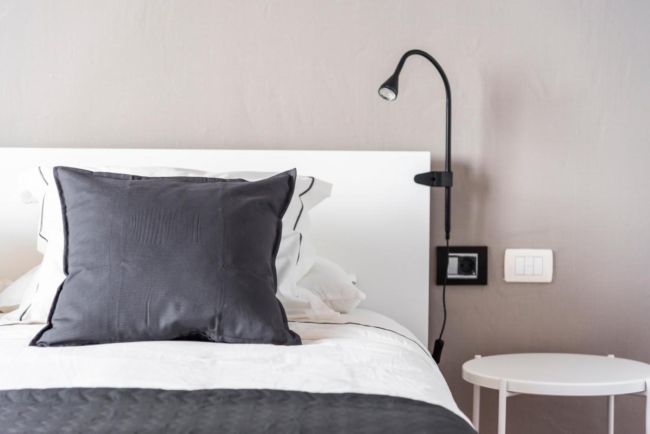 Apartamento Spacious With Private Parking Radazul