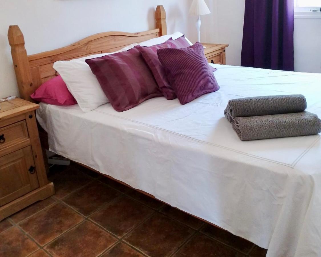 Consuelo - Quiet Location Close To Villa *