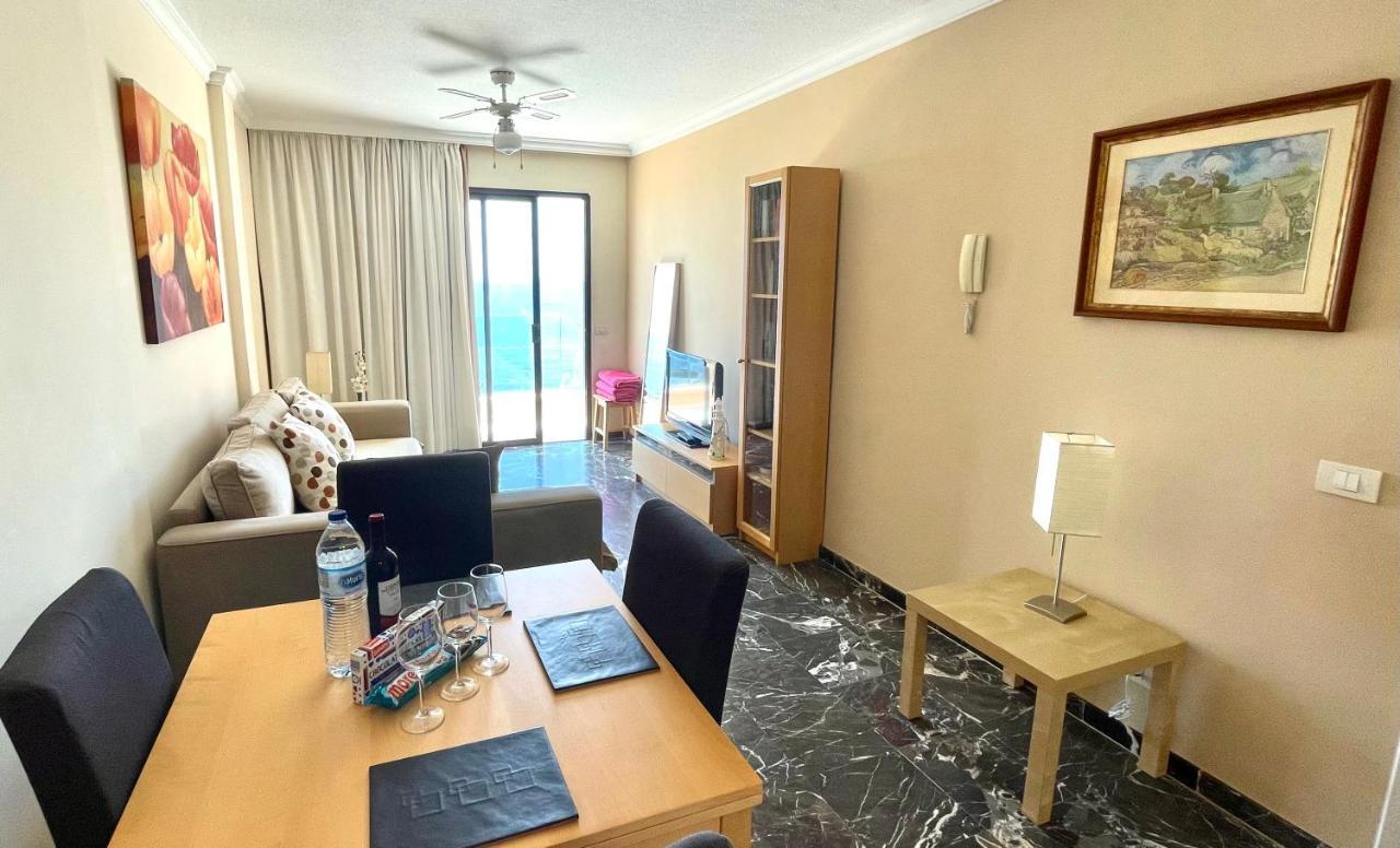 Magnificent Apt. With Sea View, Cliff & Marina Apartamento
