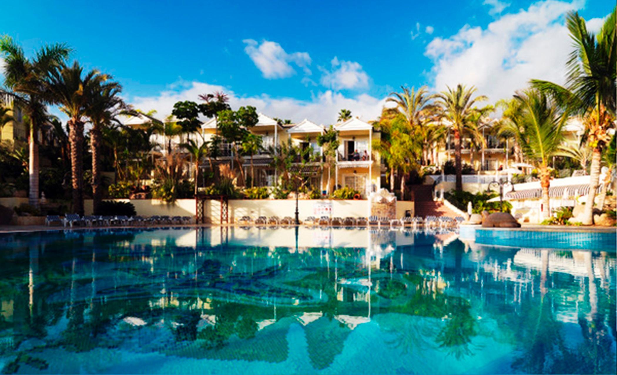 Hotel Gran Oasis 4*
