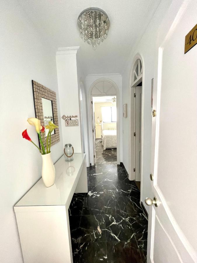 Luxury Apt. With Stunning Sea View *