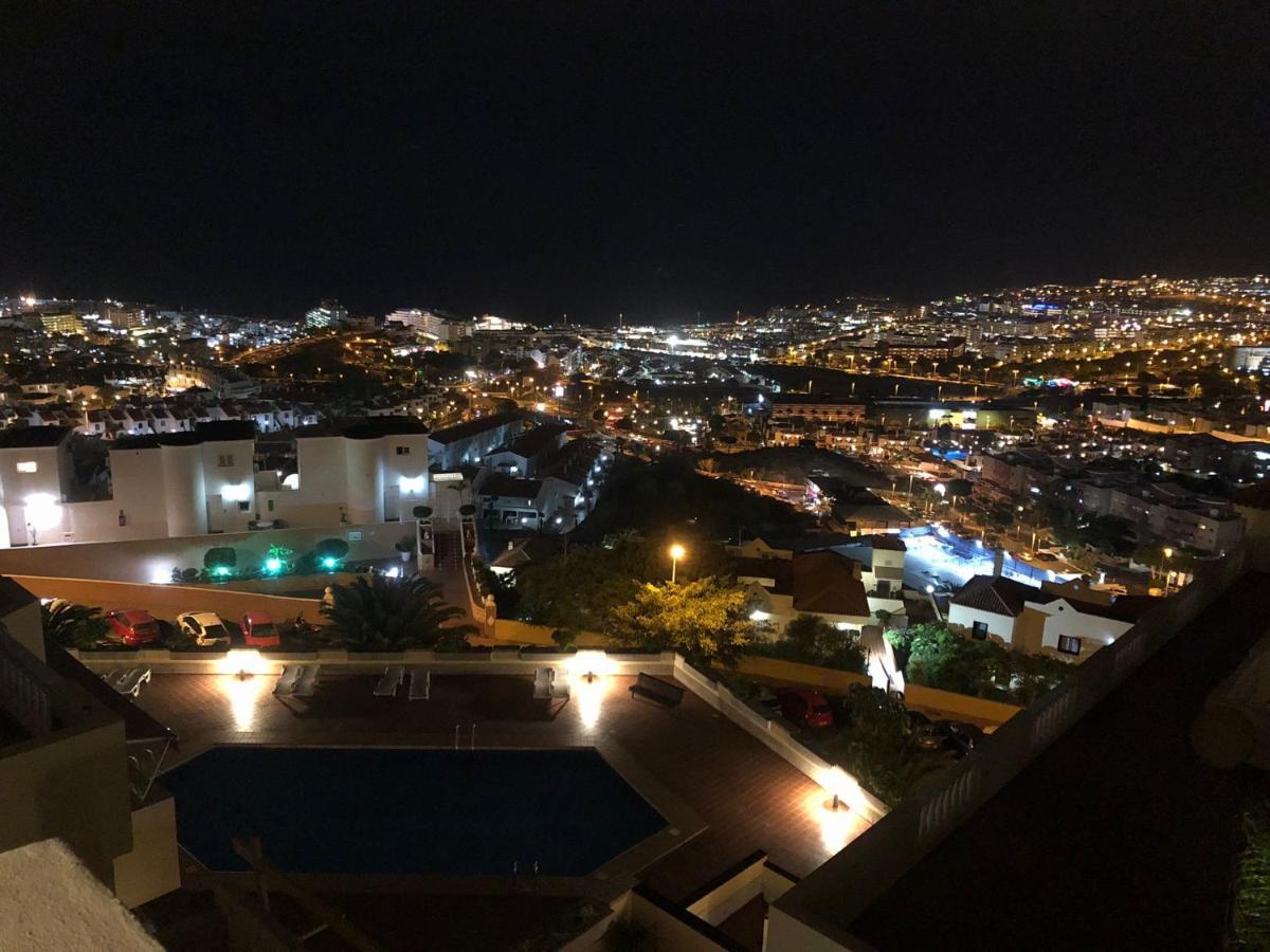 Con Impresionantes Vistas Y Piscina