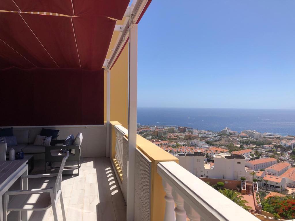 Con Impresionantes Vistas Y Piscina *