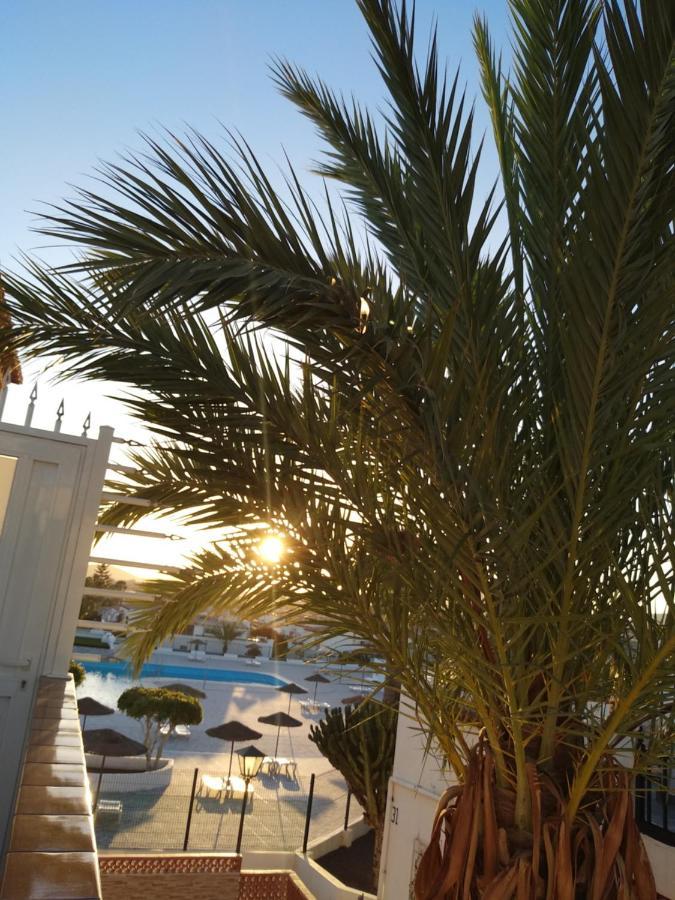 Apartamento Con Grande Terraza Y Con 4 Piscinas