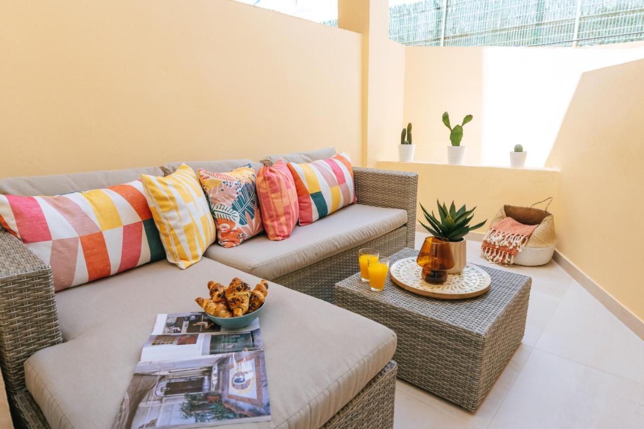 Amazing Renovated Pool View Apartment, 2 Min To Fanabe