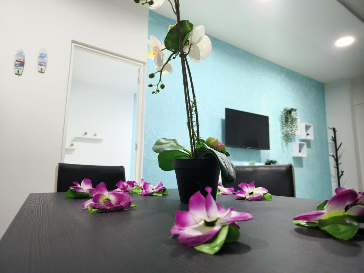 301, 2 Bedrooms, Near Playa De Americas & Free Wifi Hébergement de vacances