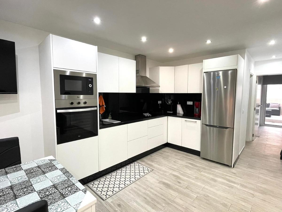 Beautiful Rosas Apartment