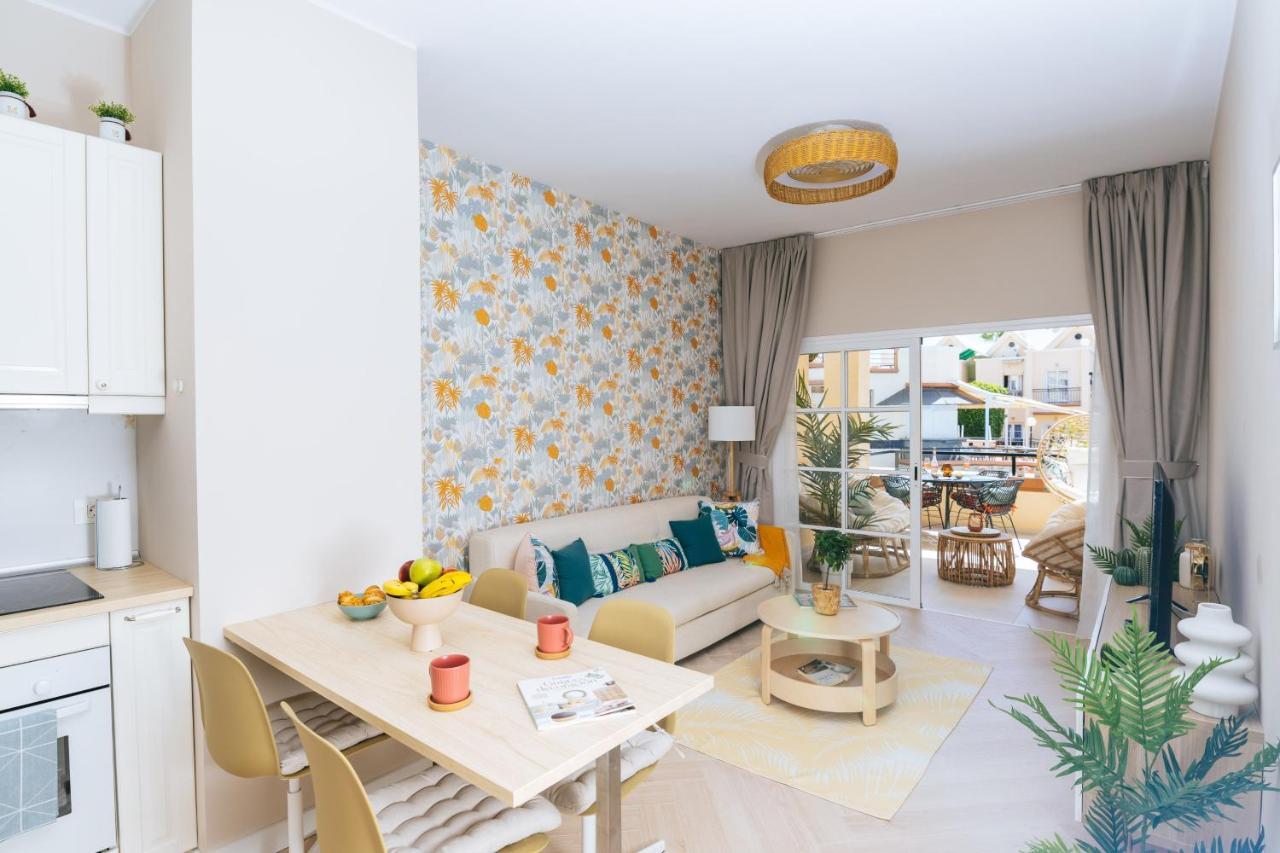 Appartement Amazing Renovated Pool View Apartment, 2 Min To Fanabe Costa Adeje (Tenerife)
