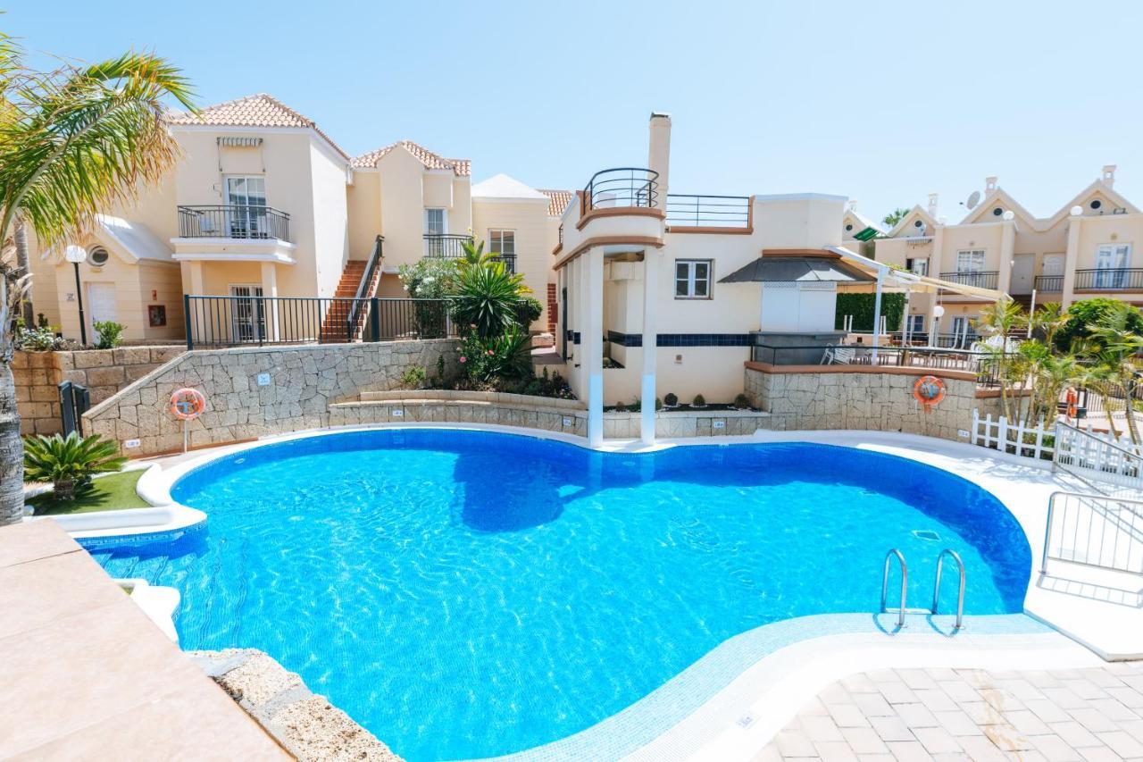 Amazing Renovated Pool View Apartment, 2 Min To Fanabe *