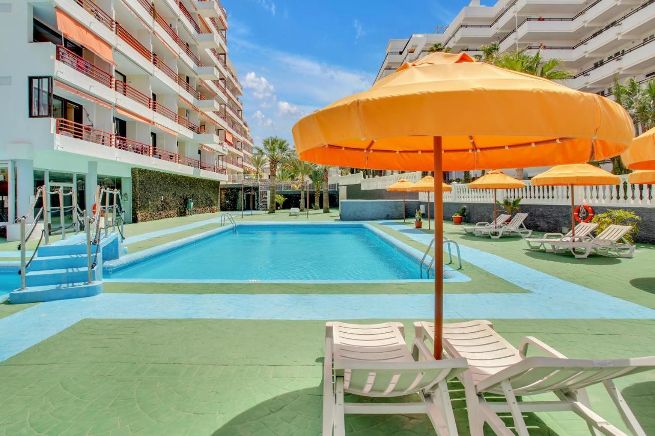 On The Beach, Sea View, Fast Fiber, Pool, Parking