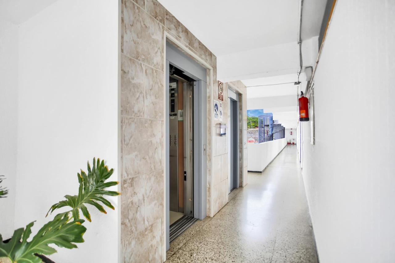 On The Beach, Sea View, Fast Fiber, Pool, Parking Appartement