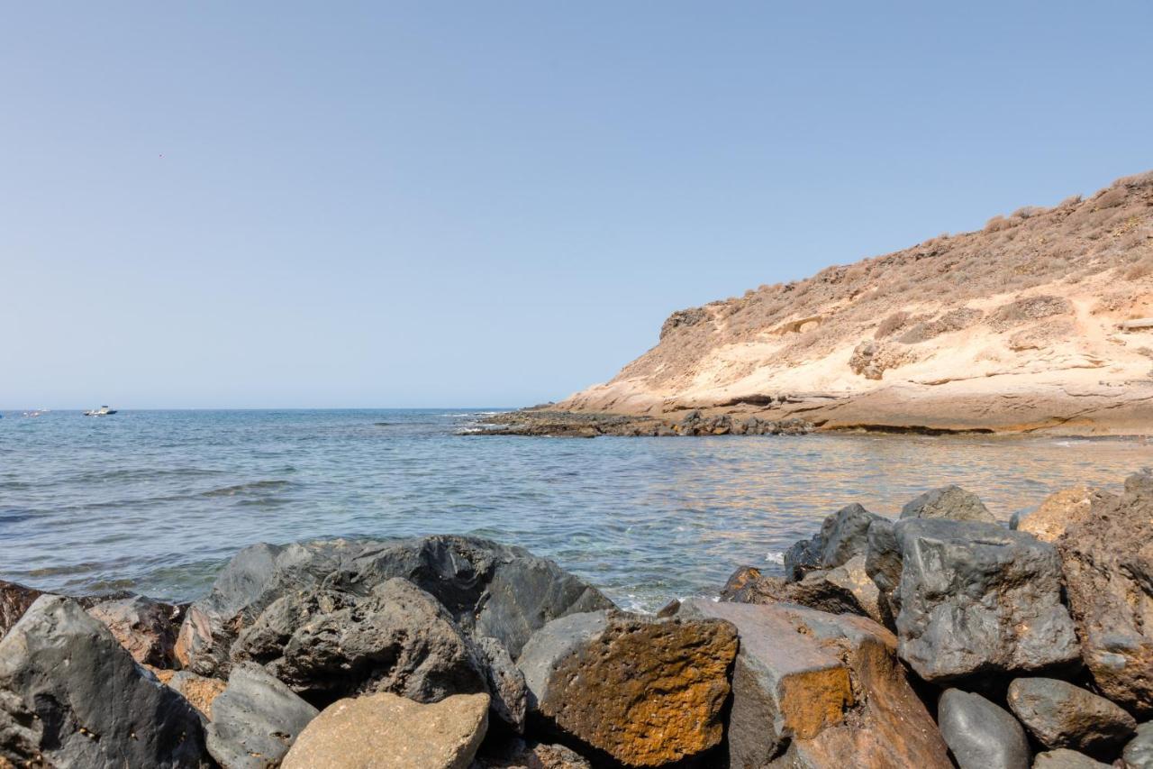 Appartement Homeforguest Con Piscina A 50m Del Mar En La Caleta