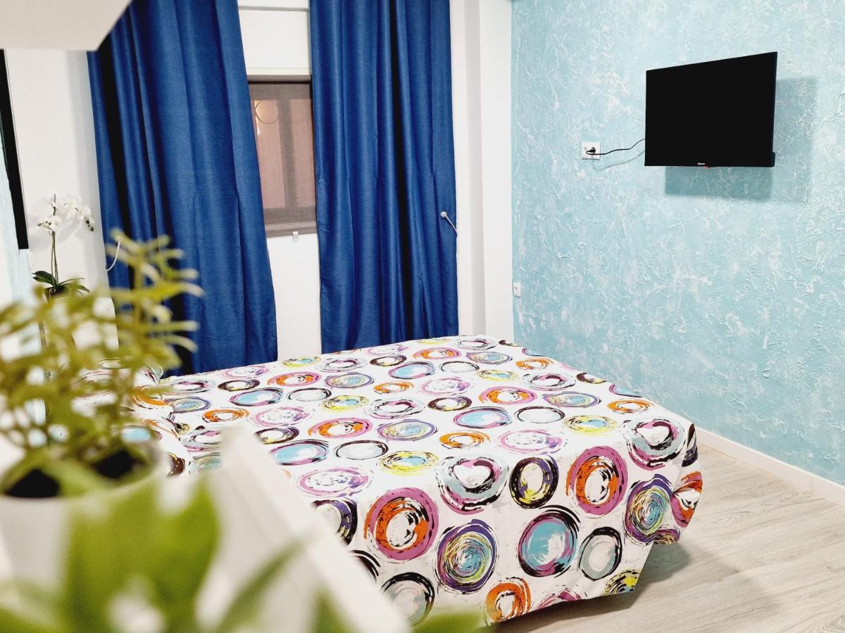 301, 2 Bedrooms, Near Playa De Americas & Free Wifi Hébergement de vacances Playa de las Américas