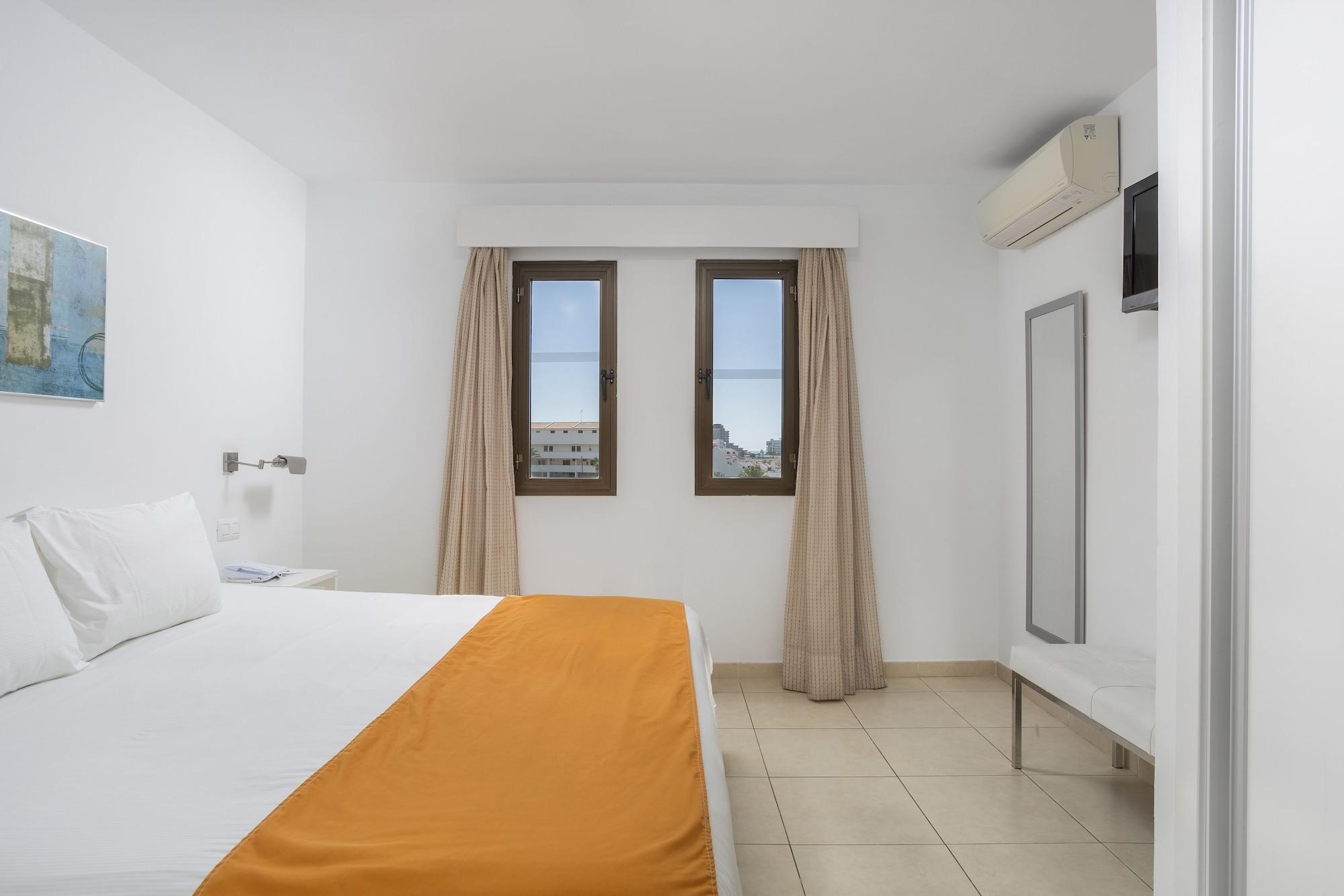 Aparthotel Sunset Bay Club