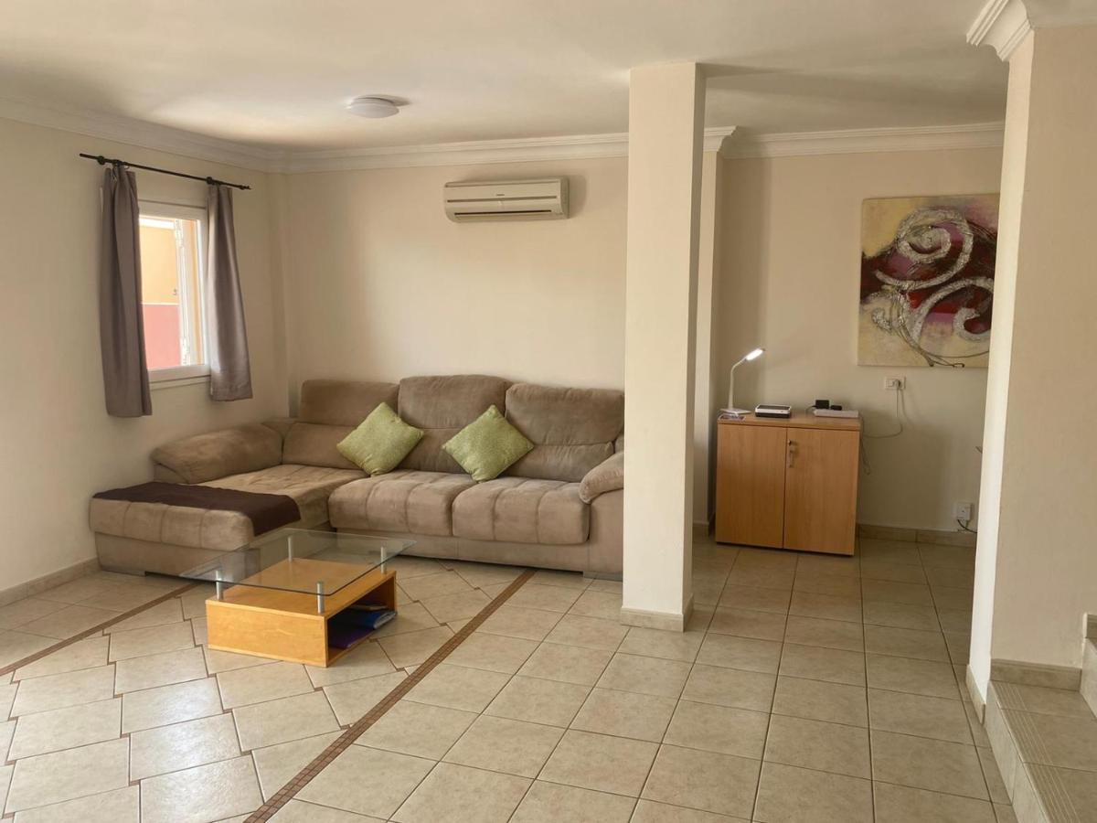 Casa Mariben, Vacation Vv 3 Bedrooms Private Pool With Sea Views Holiday home