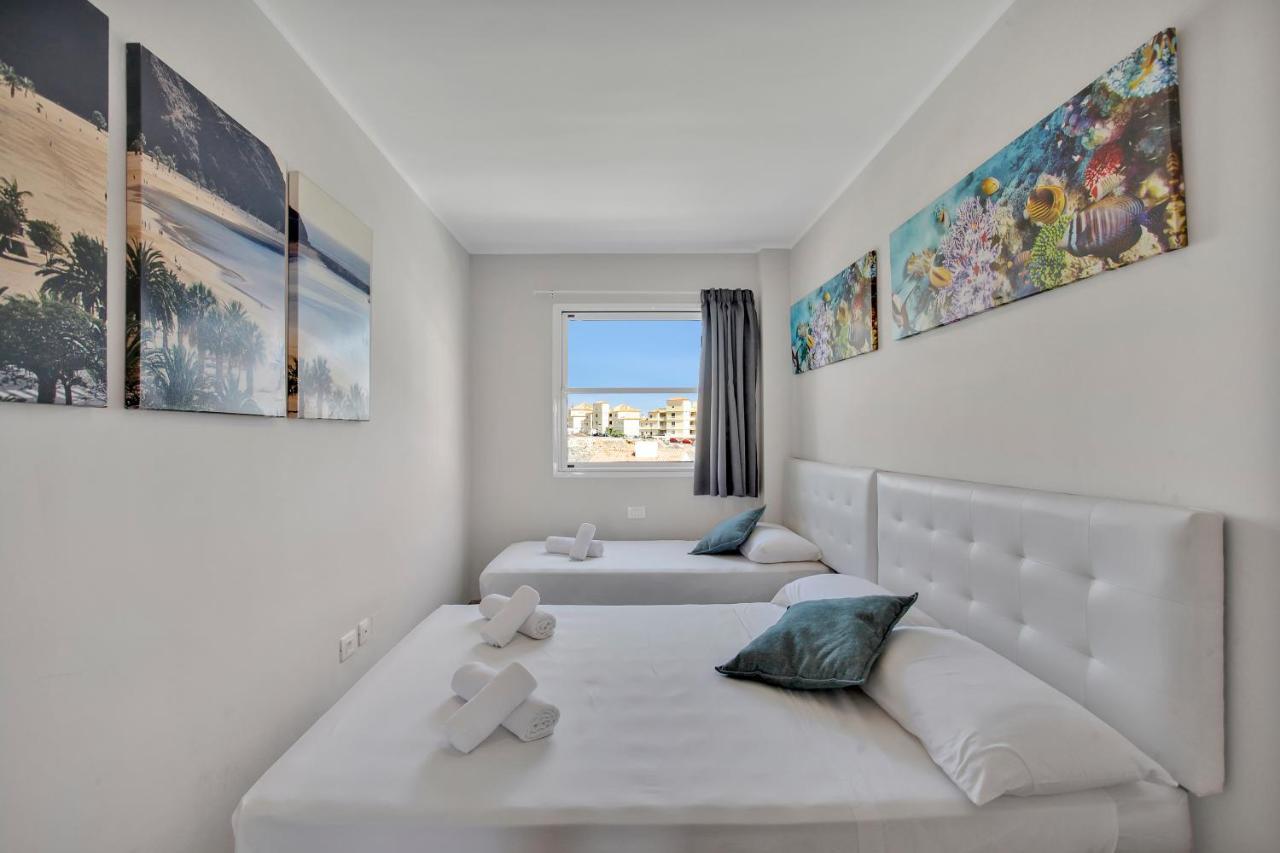 Sun And Green, Heated Pool, 3 Rooms, Air C Apartment